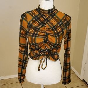 Fashion nova orange long sleeved crop top